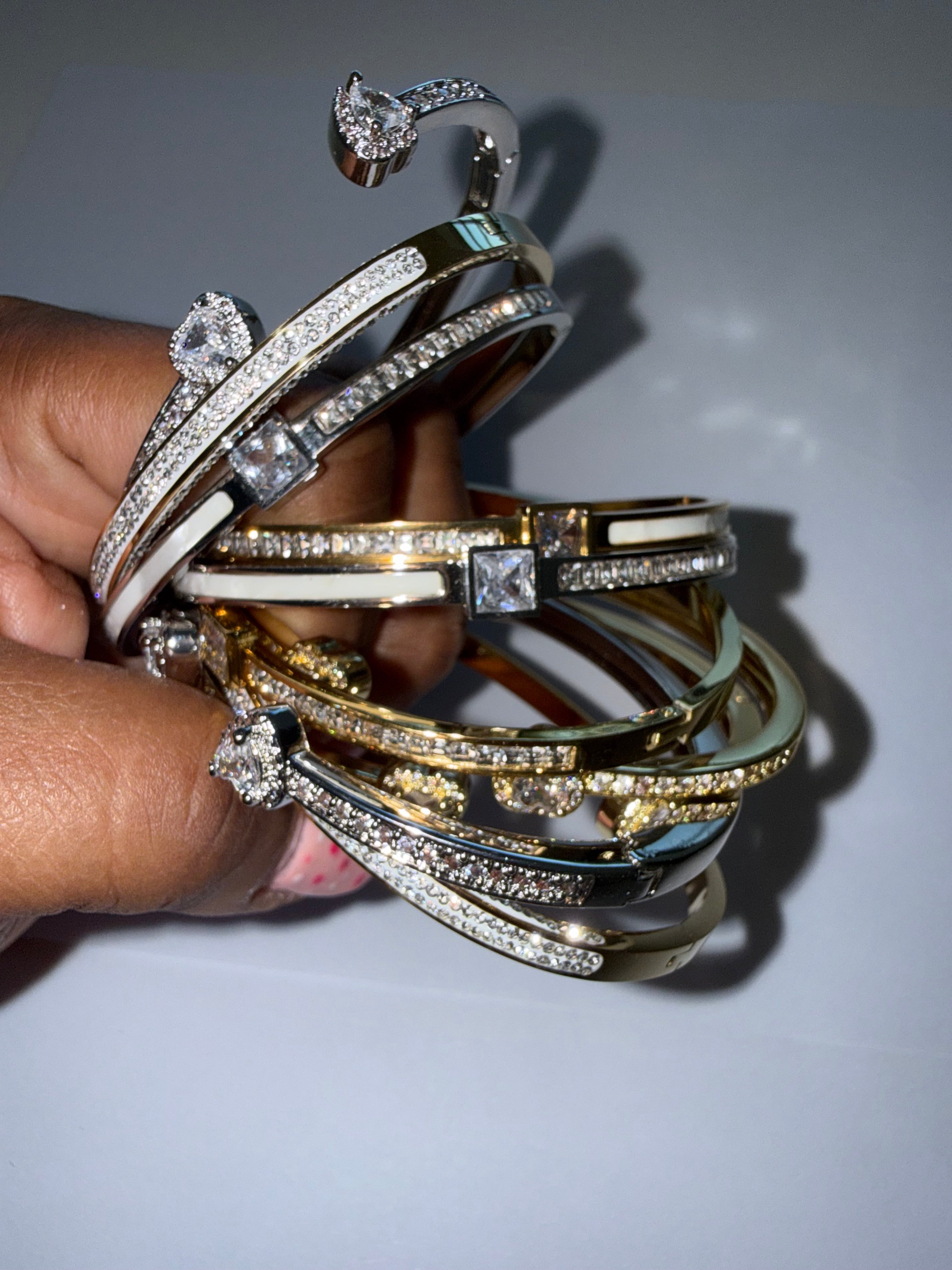 Gold Bangle Set for Women – 3-Piece Waterproof 18K Gold Stacking Bracelet Stack Gift Set