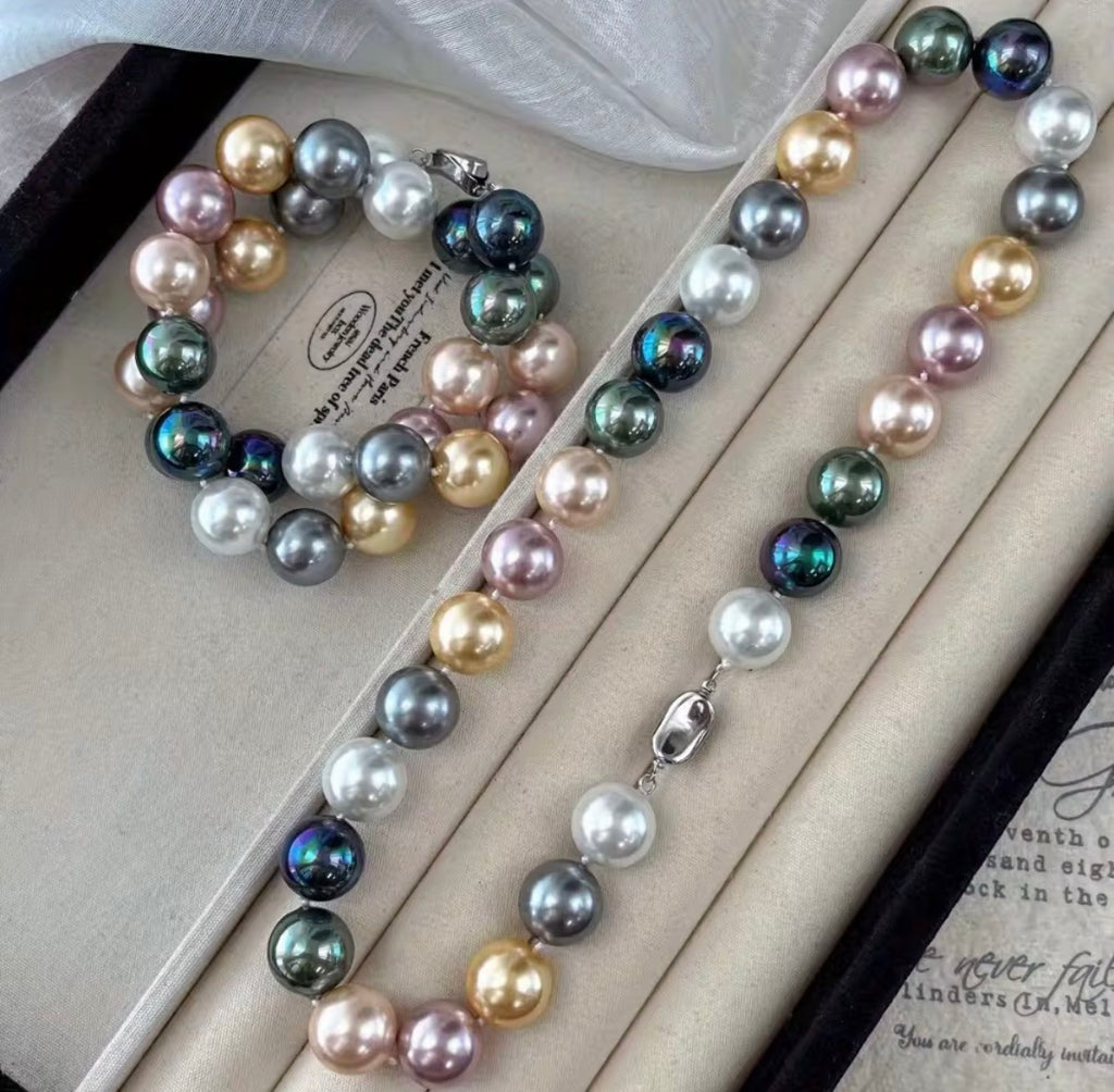 Iridescent Beaded Statement Necklace – 14mm Color-Shifting Pearl Bead Choker for Women