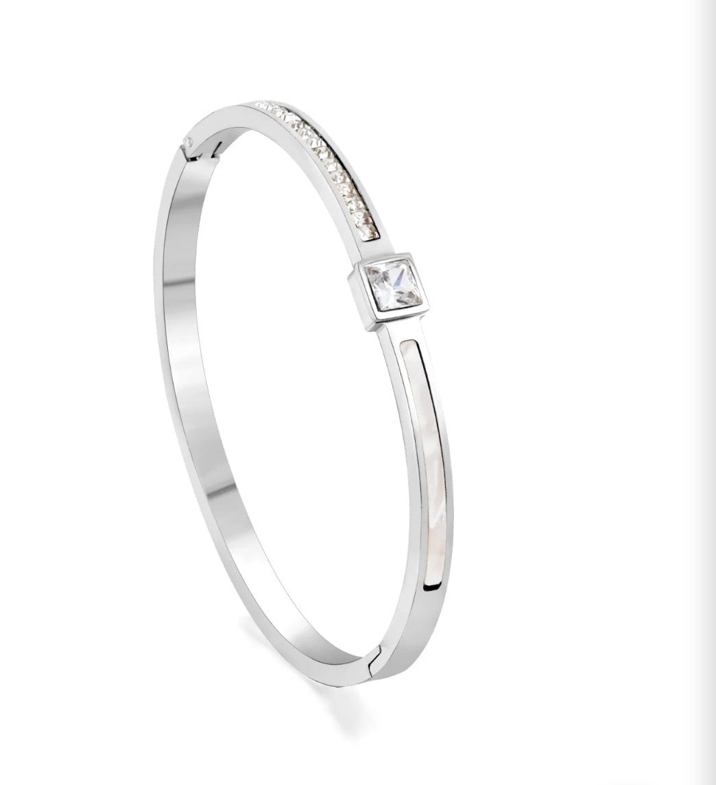 Mother of Pearl Gold Bangle – Waterproof 18K Gold Iridescent Shell Crystal Hinged Bracelet